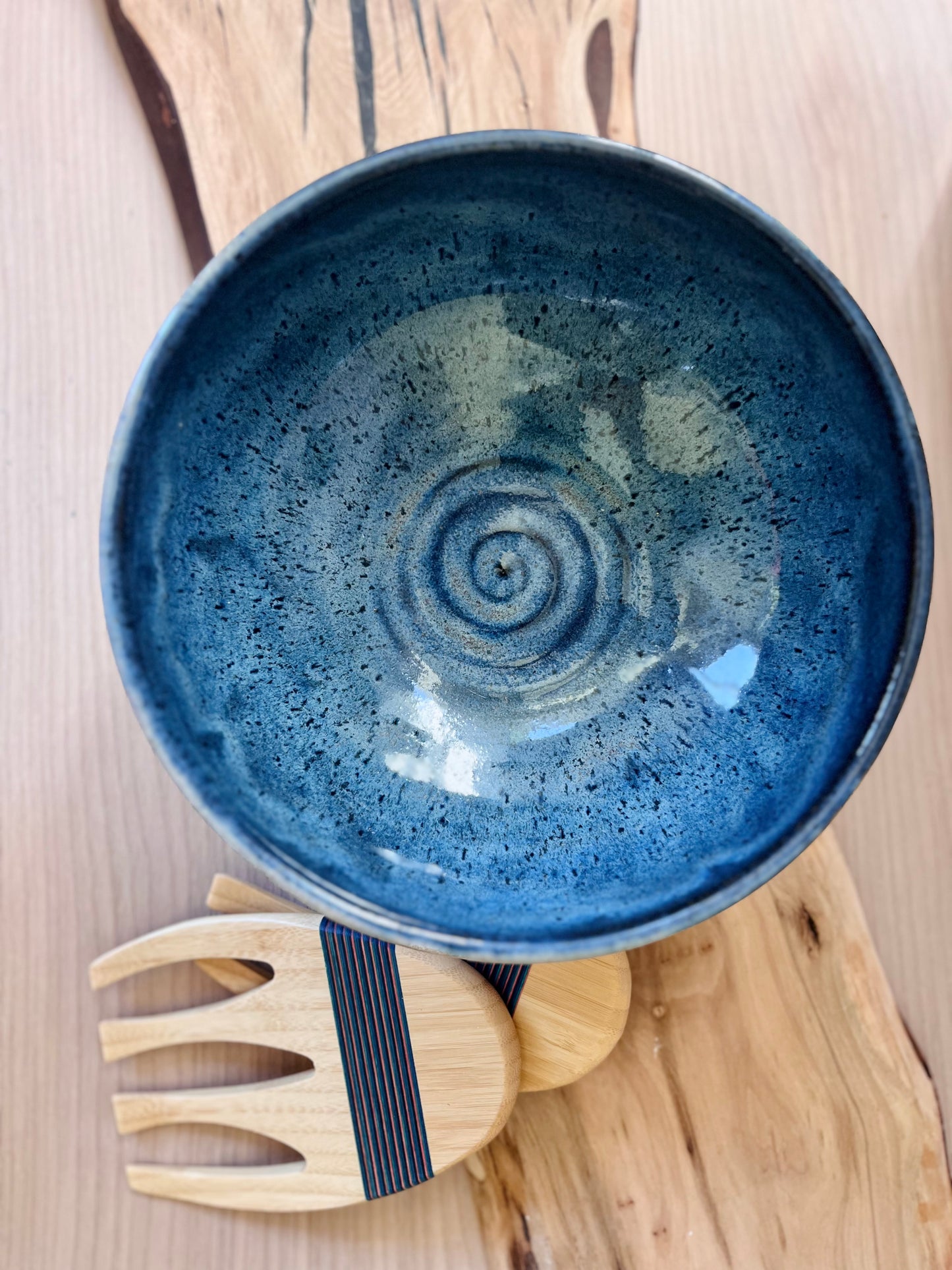 Bowl with wooden salad hands, Ocean Deep