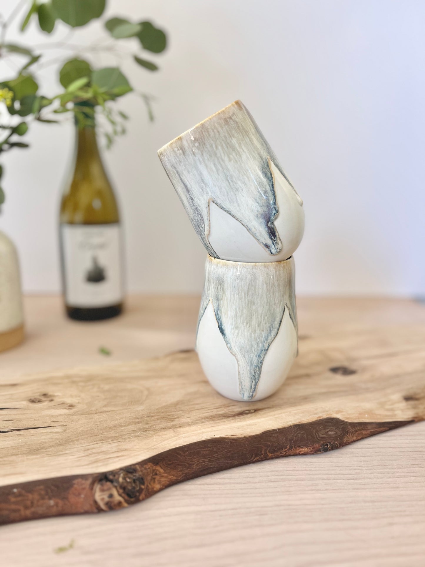 Wine tumbler, Waterfall