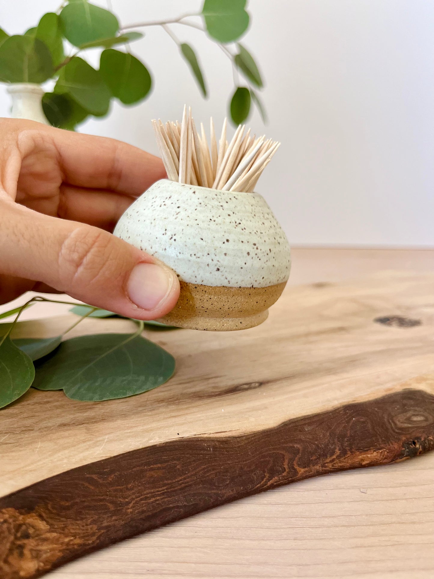 Toothpick & matchstick holder, round belly