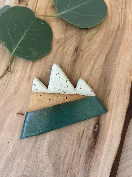 Magnet, Mountain peaks